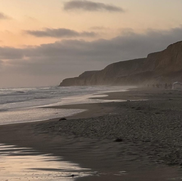 Meet your Posher, Victoria - Picture 1 of 1